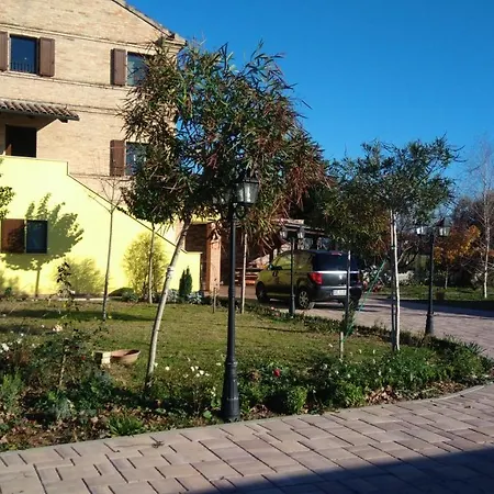 Apartment Morrovalle Love