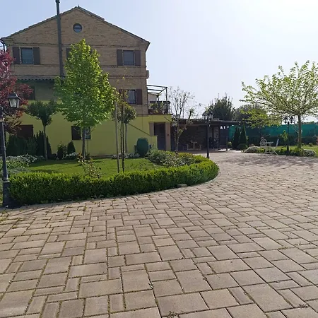 Morrovalle Love Morrovalle