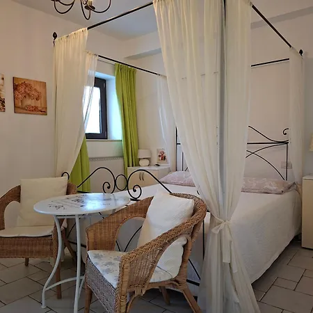 Daire Morrovalle Love *