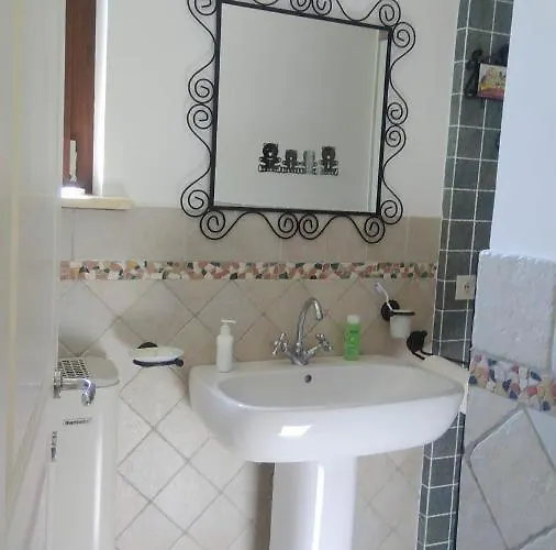 Morrovalle Love Daire Morrovalle