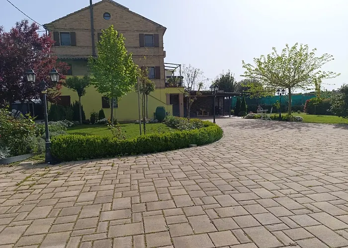 Morrovalle Love Morrovalle