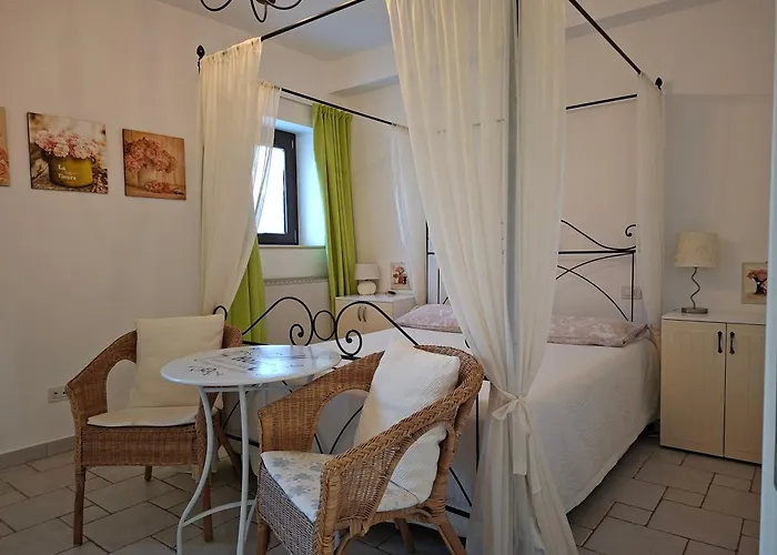 Daire Morrovalle Love *